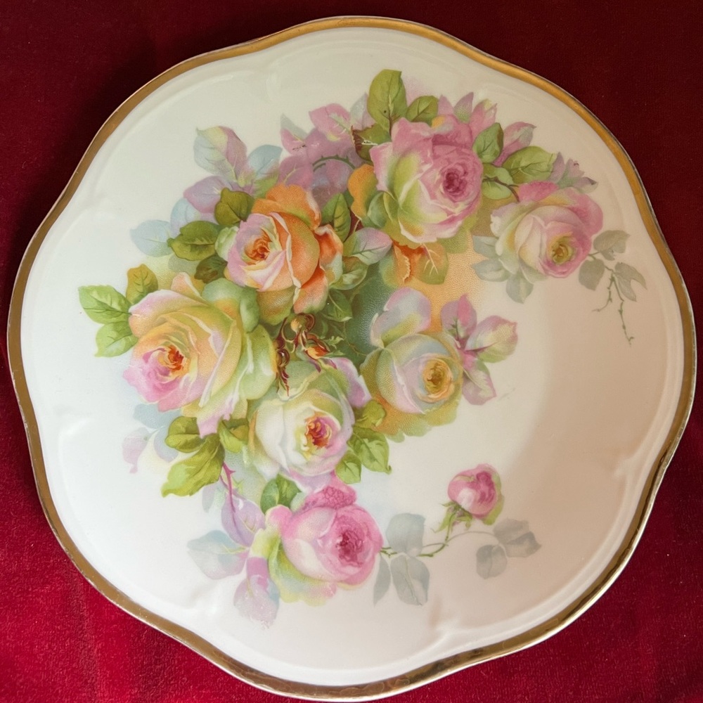 9.5” diameter Vintage Bavarian Plate. By Z.S. & Co. Mignon. Heavy Gold rim.